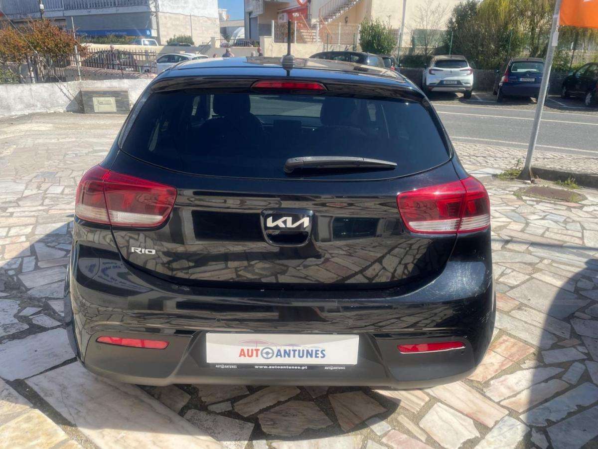 kia-rio-2023-gasolina-998cc