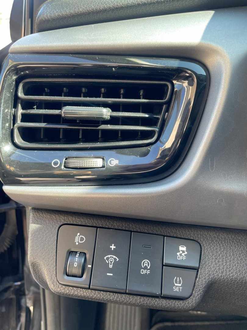 kia-rio-2023-gasolina-998cc