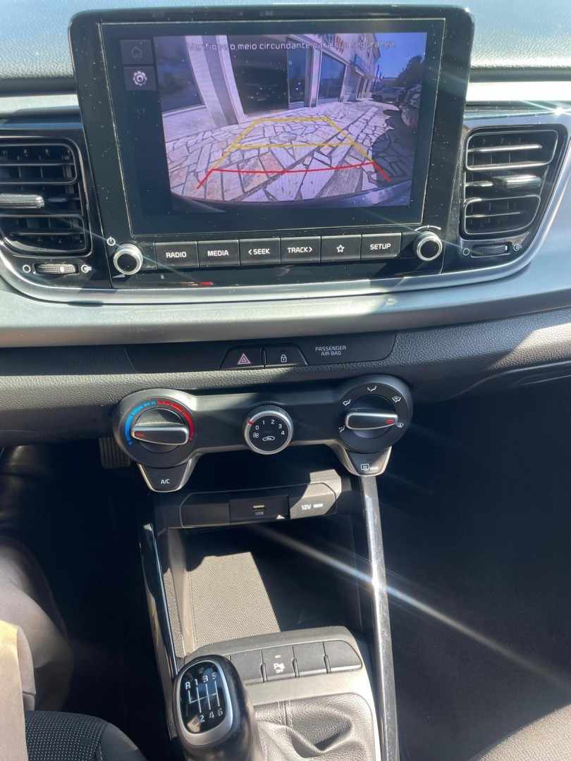 kia-rio-2023-gasolina-998cc