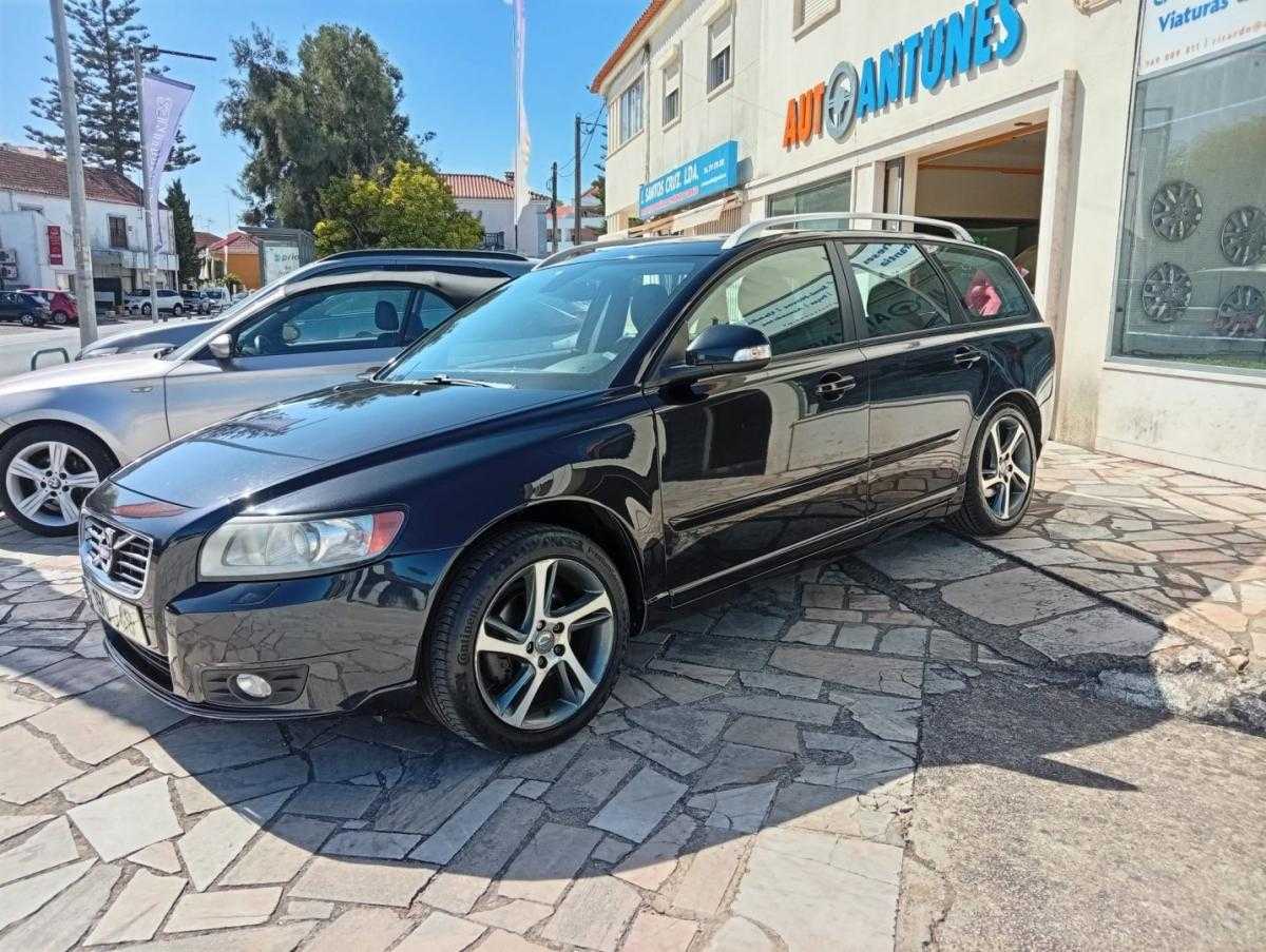 volvo-v50-2012-diesel-1560cc