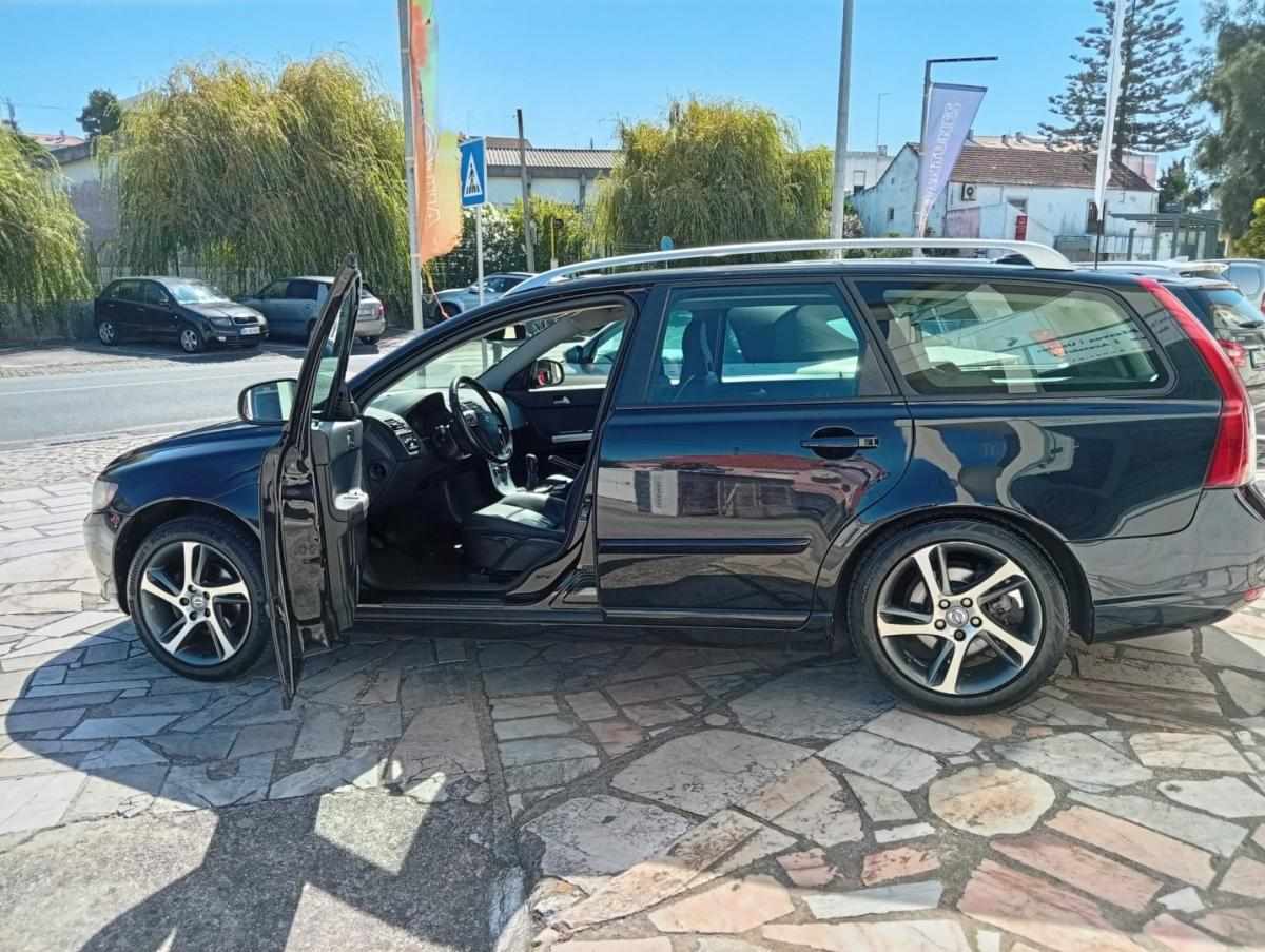 volvo-v50-2012-diesel-1560cc