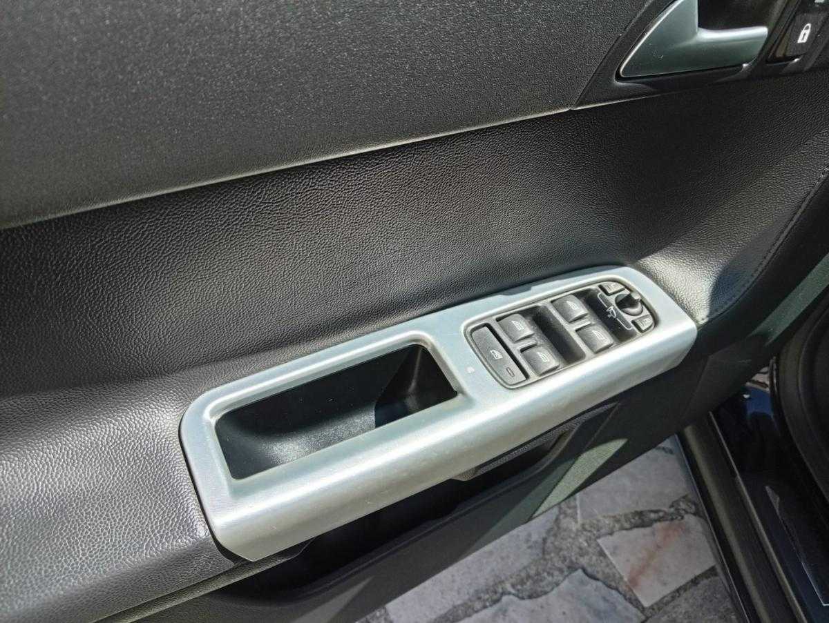 volvo-v50-2012-diesel-1560cc