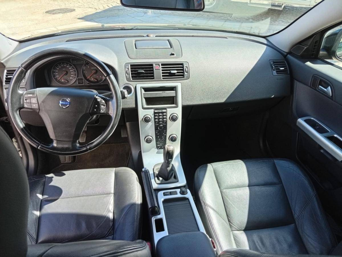 volvo-v50-2012-diesel-1560cc