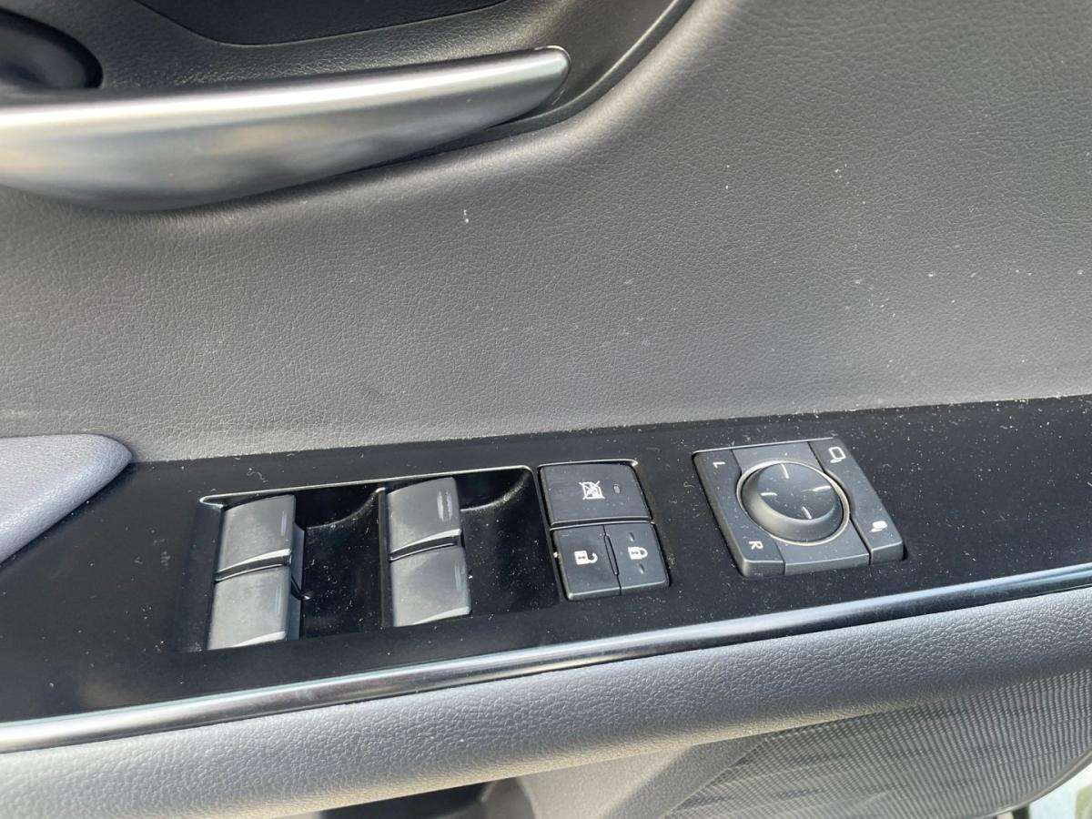 lexus-ux-2022-hibrido-1987cc