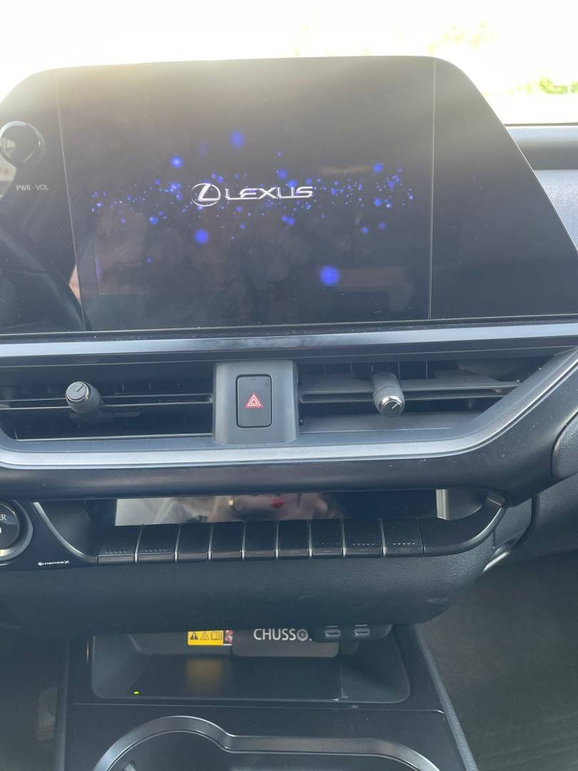 lexus-ux-2022-hibrido-1987cc