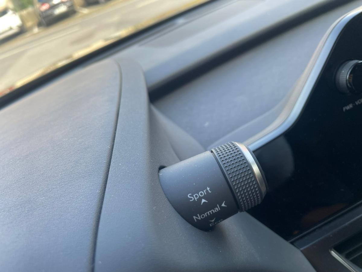 lexus-ux-2022-hibrido-1987cc