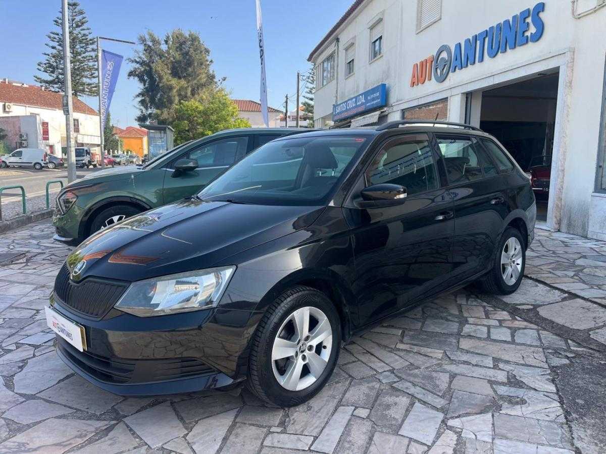skoda-fabia-break-2017-gasolina-999cc