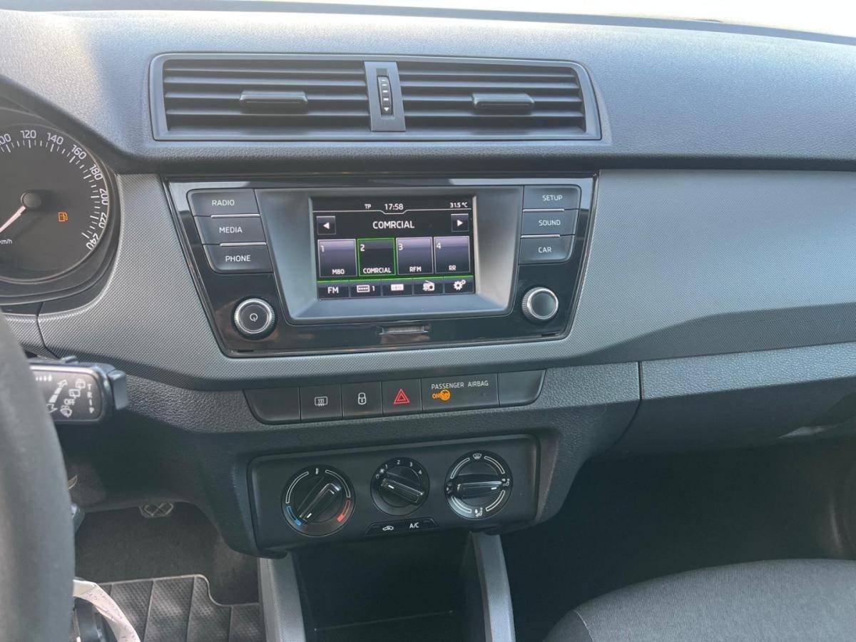 skoda-fabia-break-2017-gasolina-999cc