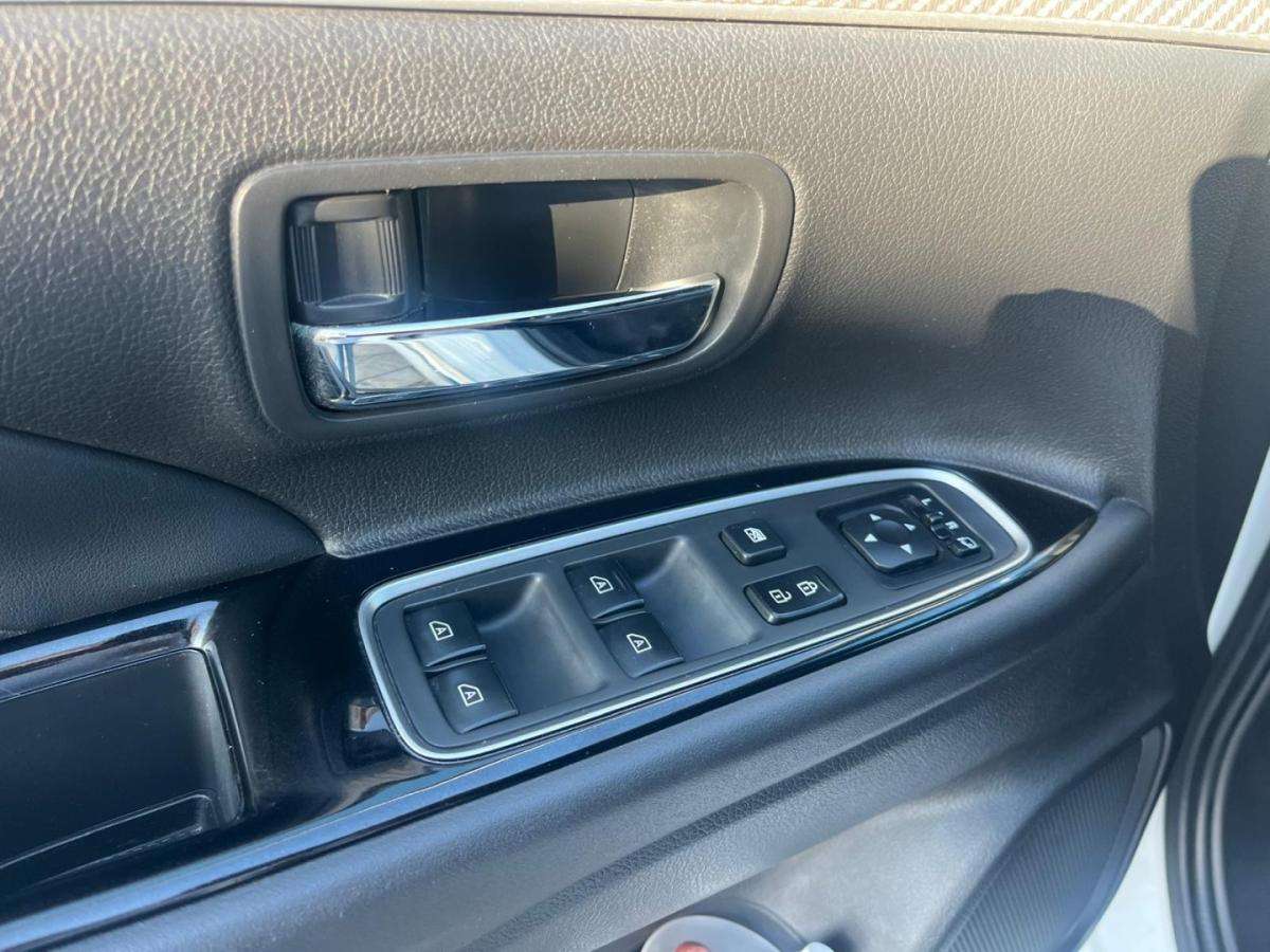 mitsubishi-outlander-2019-hibrido-2360cc