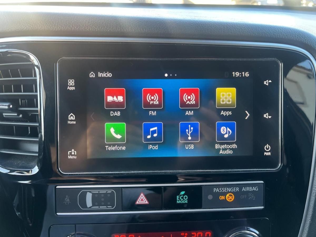 mitsubishi-outlander-2019-hibrido-2360cc
