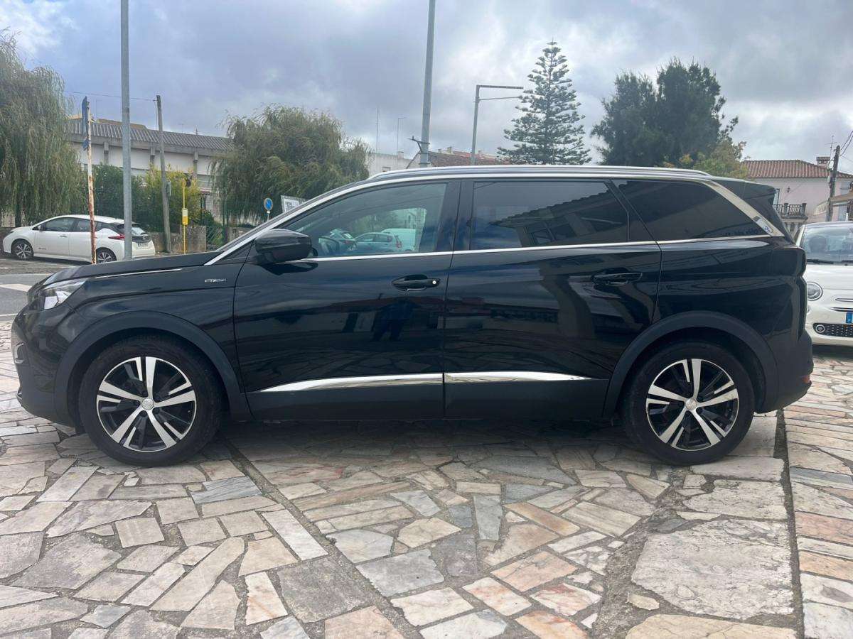 peugeot-5008-2019-diesel-1499cc