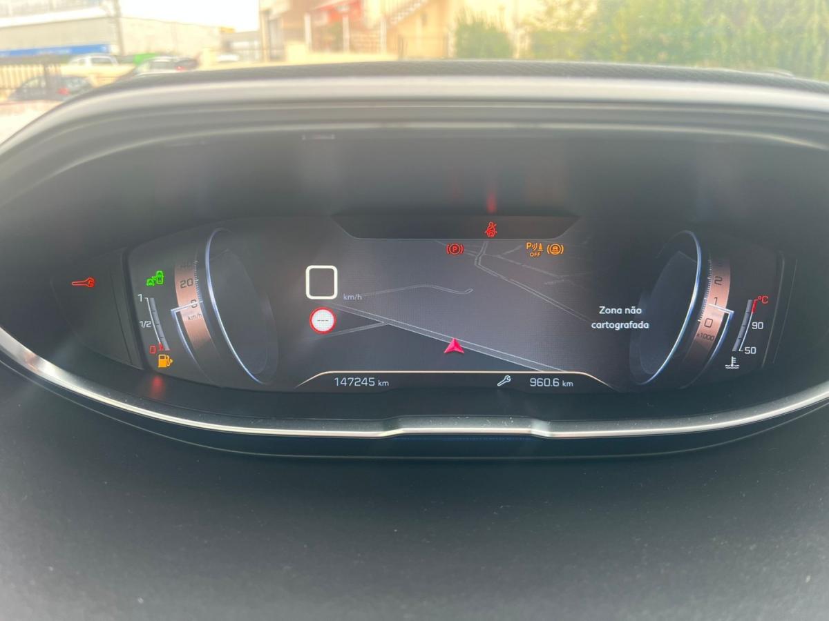 peugeot-5008-2019-diesel-1499cc