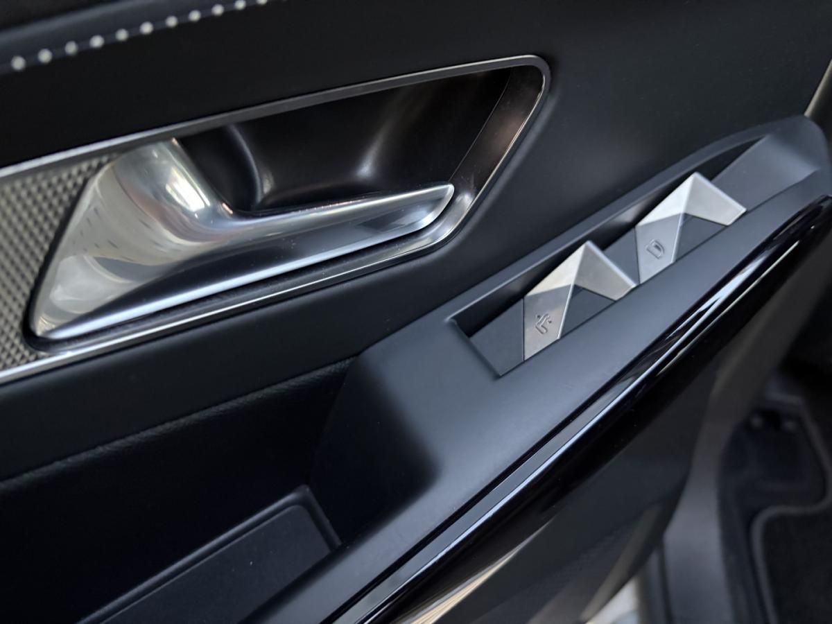 ds-ds-7-crossback-2021-hibrido-1598cc