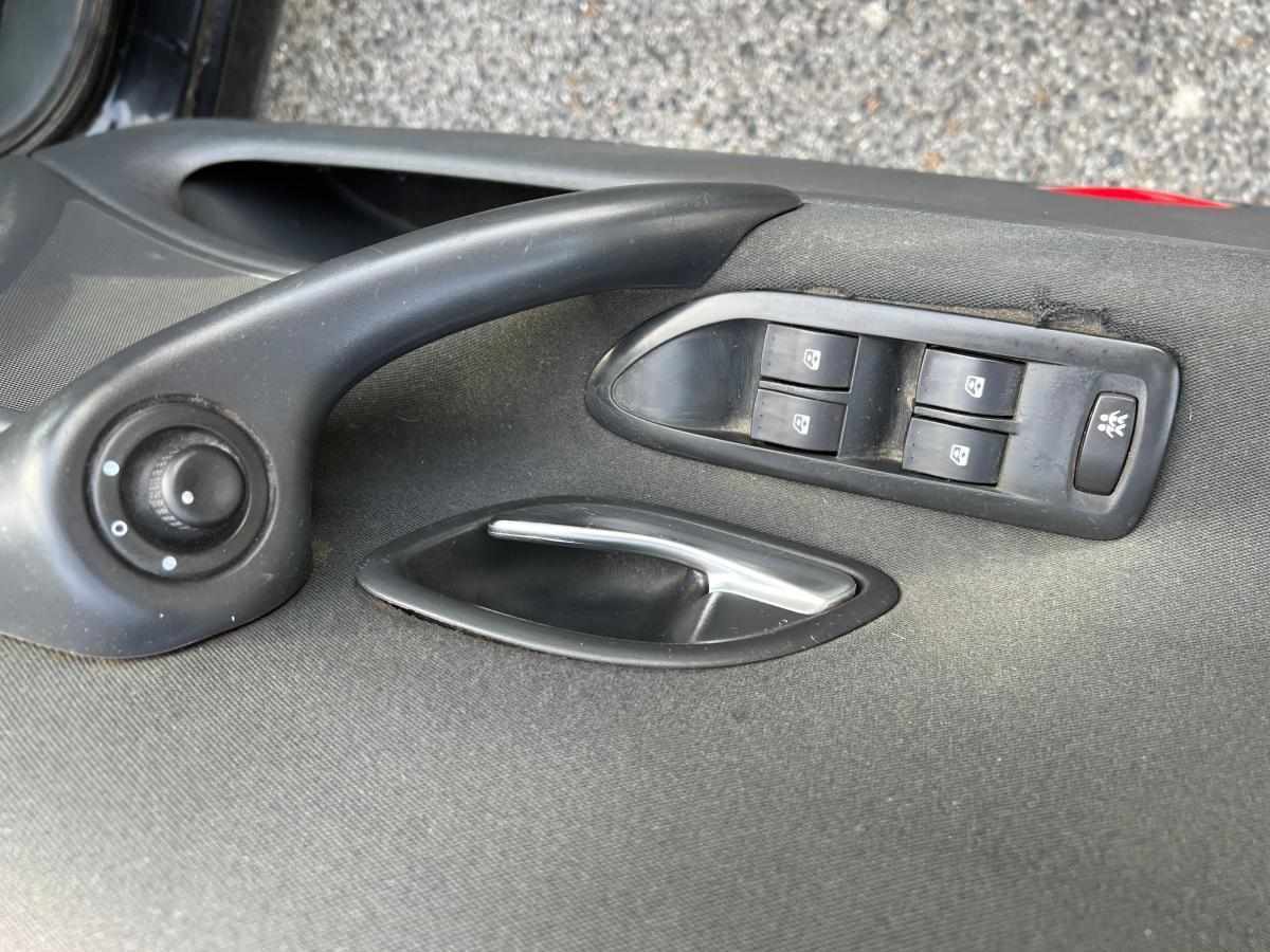 renault-laguna-break-2005-diesel-1900cc