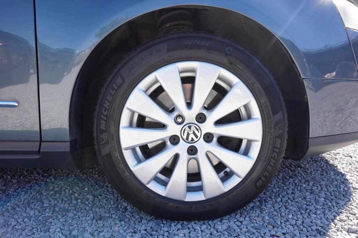 volkswagen-passat-2-0-tdi-bluemotion-2009-diesel-1968cc