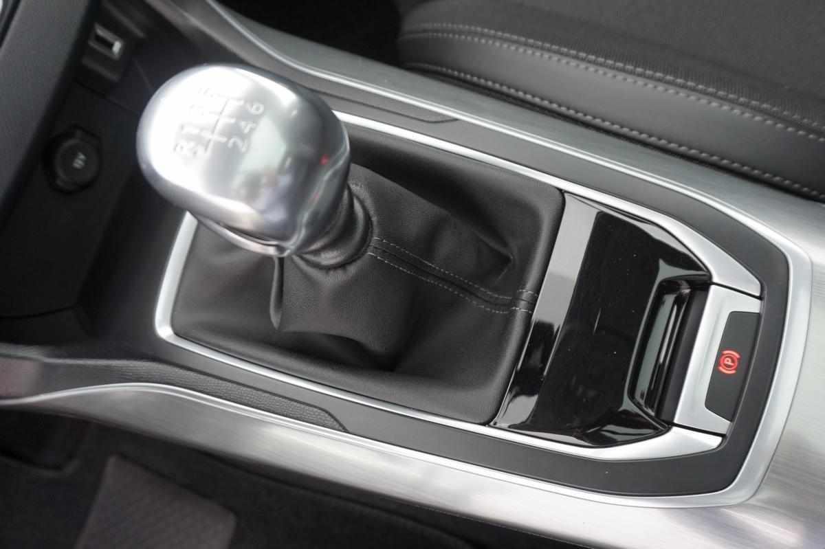 peugeot-308-1-5-bluehdi-2018-diesel-1499cc