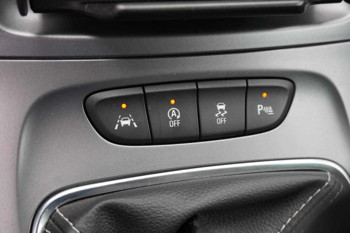 opel-astra-caravan-1-6-cdti-2017-diesel-1600cc
