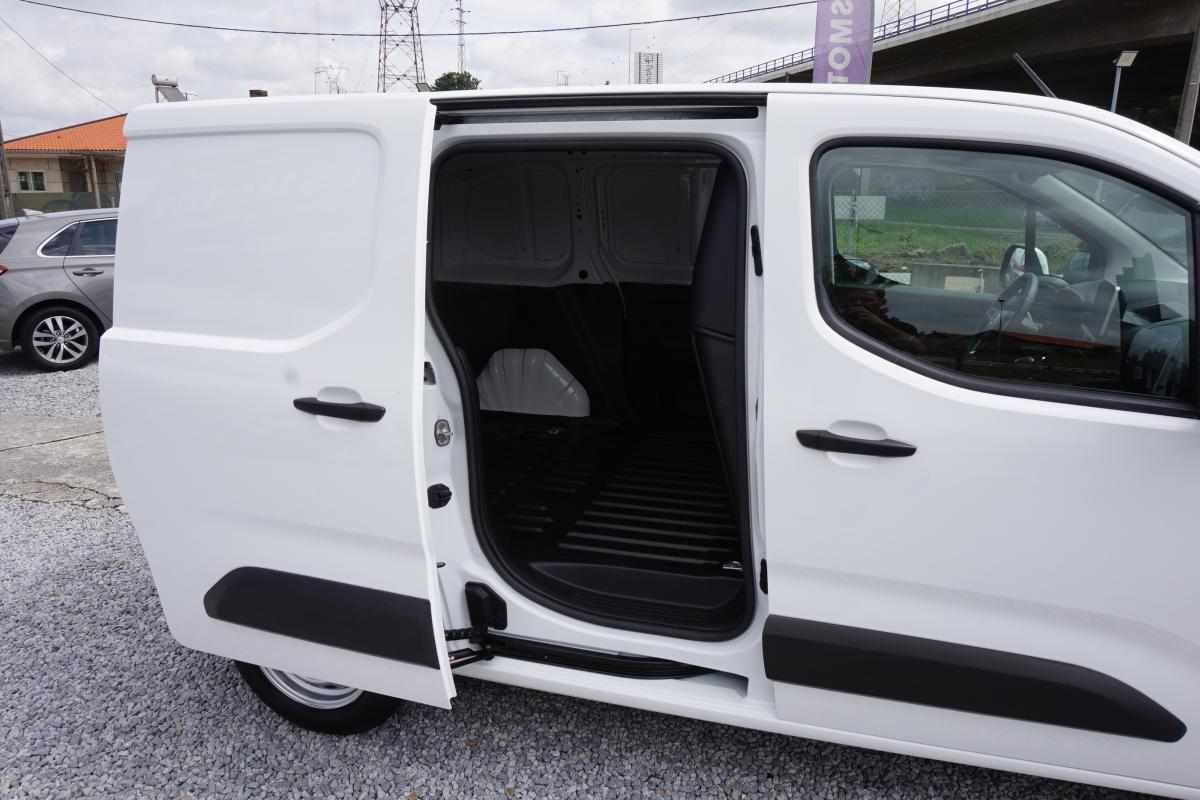 opel-combo-1-5-bluehdi-l2-2022-diesel-1499cc