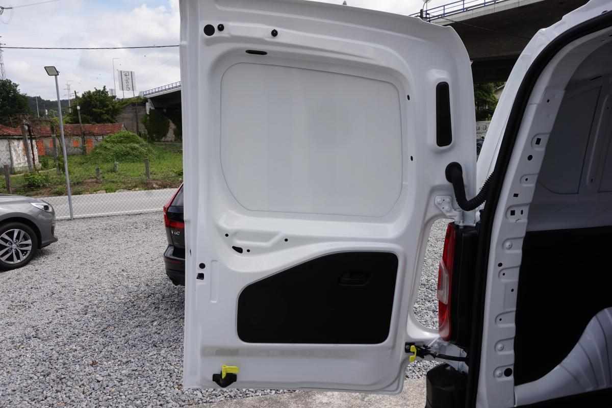 opel-combo-1-5-bluehdi-l2-2022-diesel-1499cc