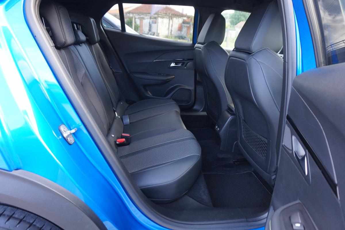 peugeot-e-2008-gt-ev-50kwh-2020-eletrico