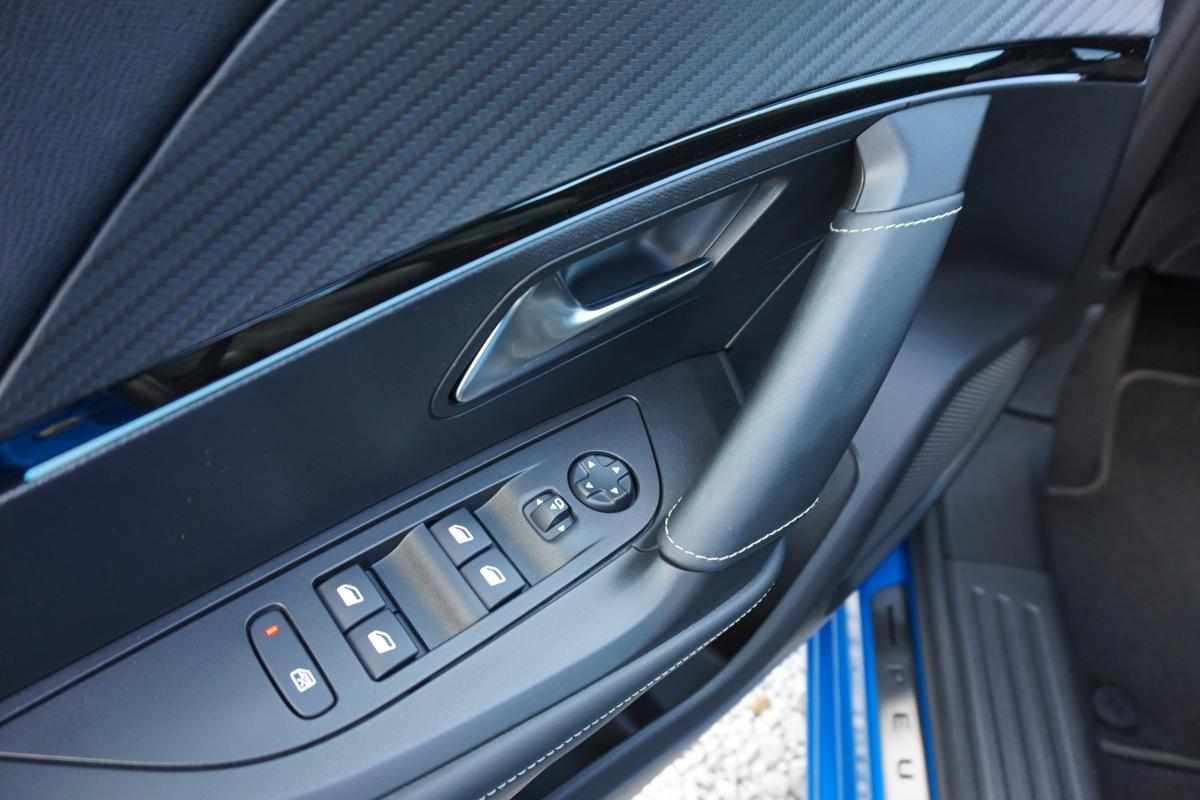 peugeot-e-2008-gt-ev-50kwh-2020-eletrico