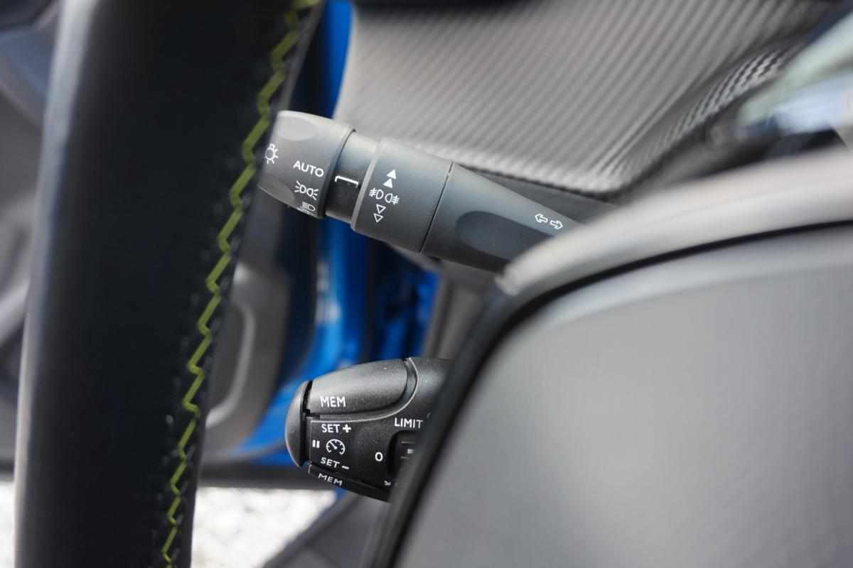 peugeot-e-2008-gt-ev-50kwh-2020-eletrico