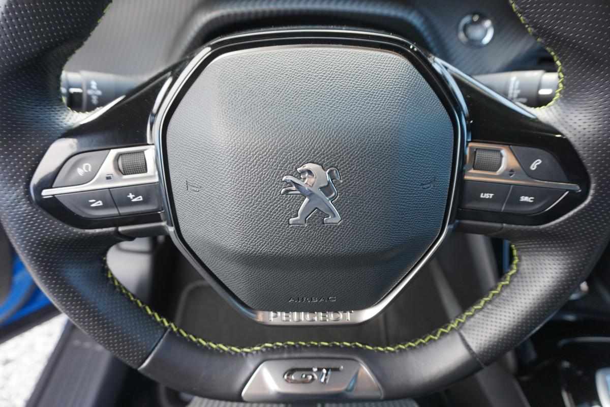 peugeot-e-2008-gt-ev-50kwh-2020-eletrico