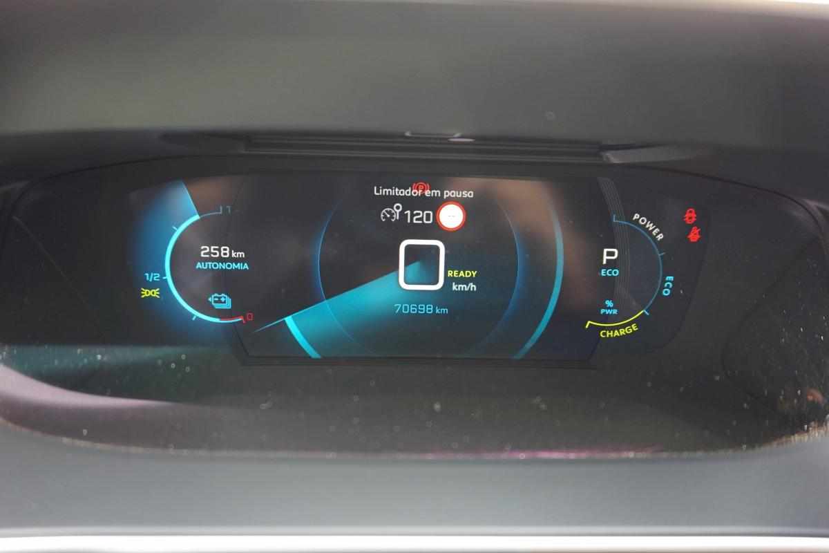 peugeot-e-2008-gt-ev-50kwh-2020-eletrico