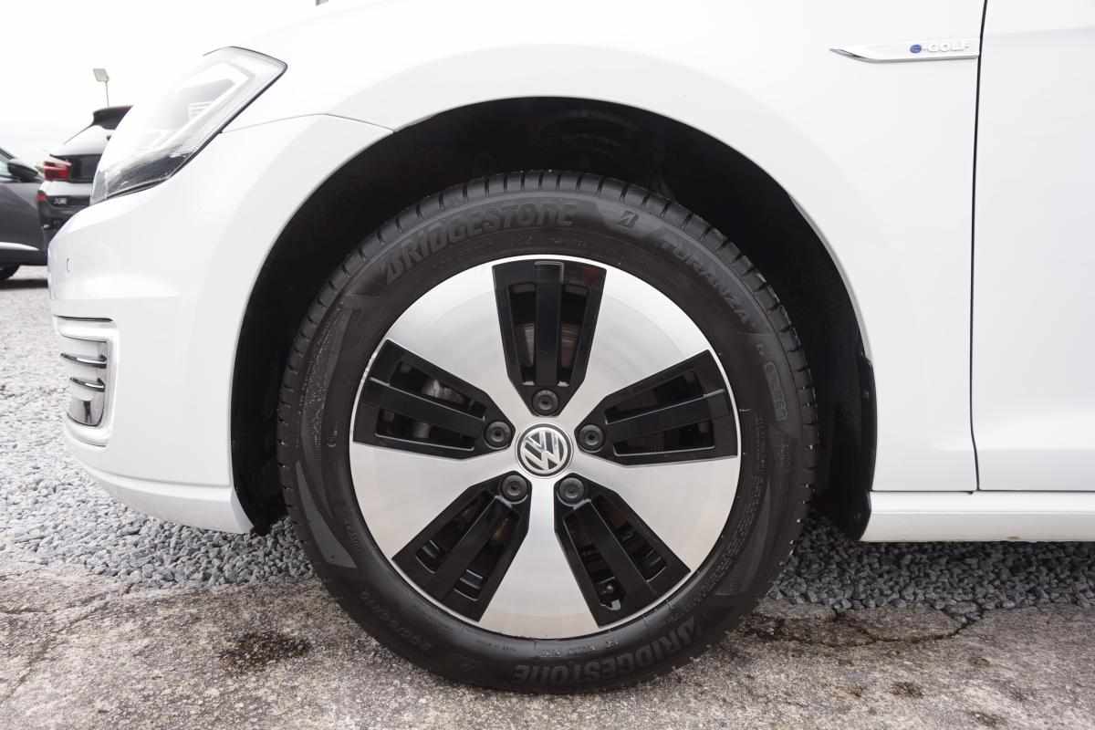 volkswagen-golf-e-golf-35-8-kwh-2019-eletrico