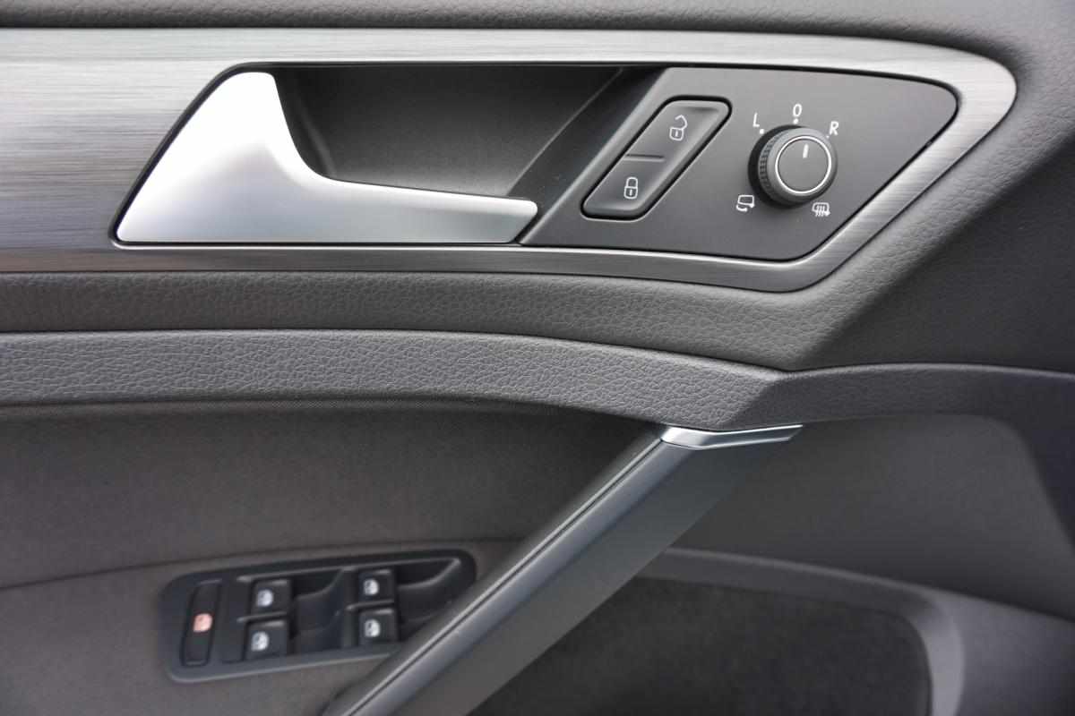 volkswagen-golf-e-golf-35-8-kwh-2019-eletrico