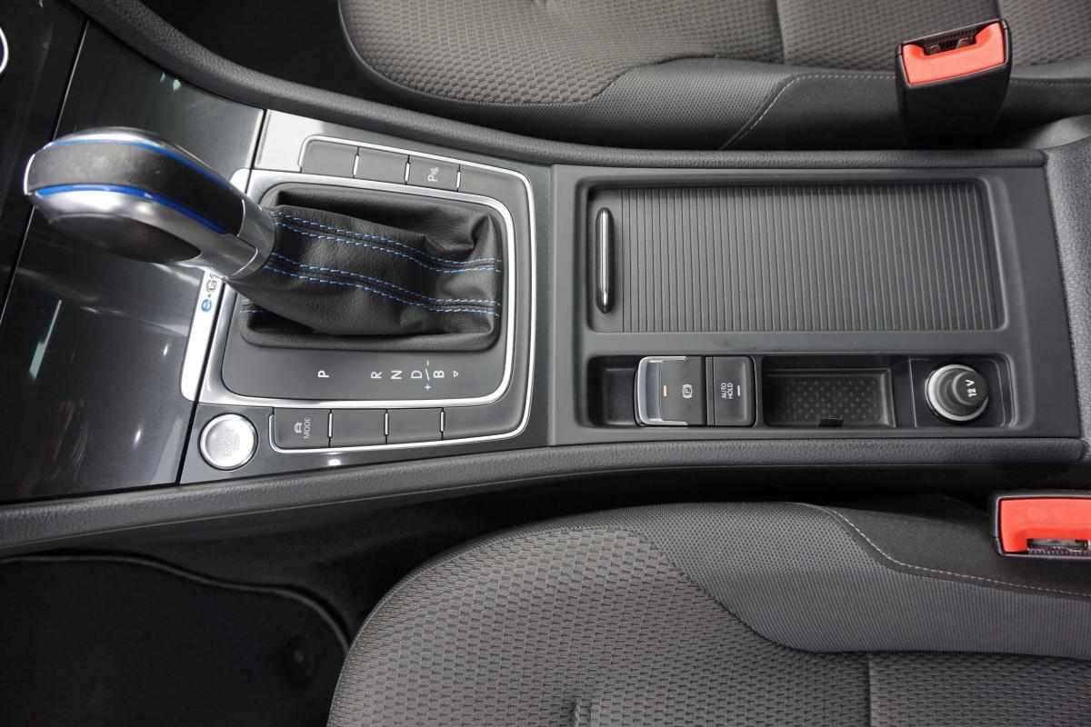 volkswagen-golf-e-golf-35-8-kwh-2019-eletrico