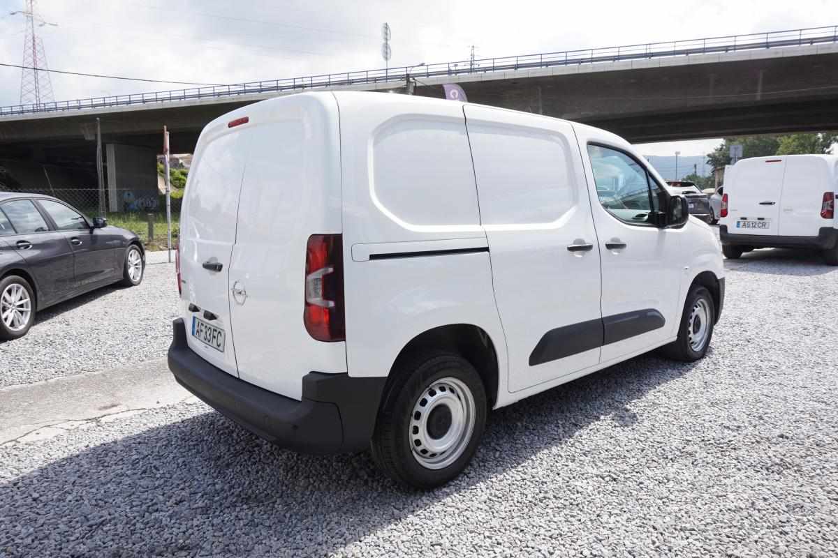 opel-combo-1-5-102cv-2021-diesel-1499cc