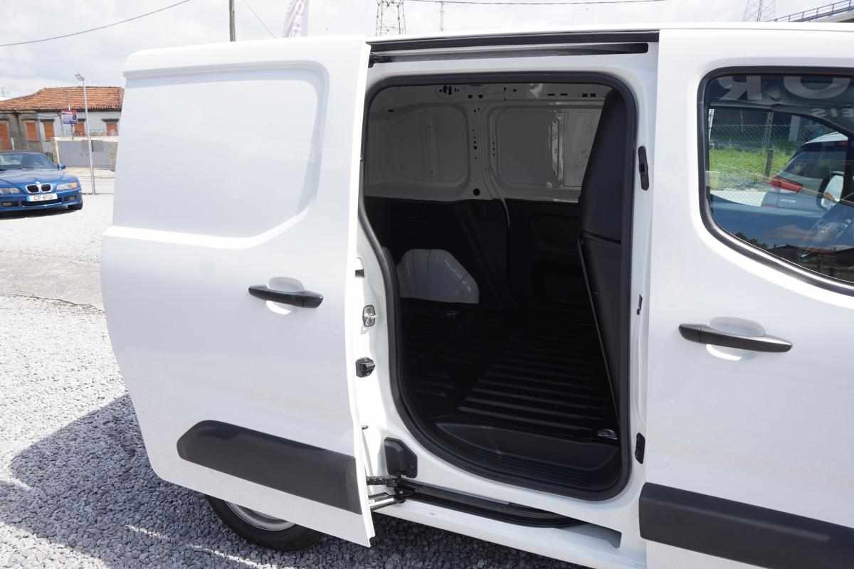 opel-combo-1-5-102cv-2021-diesel-1499cc