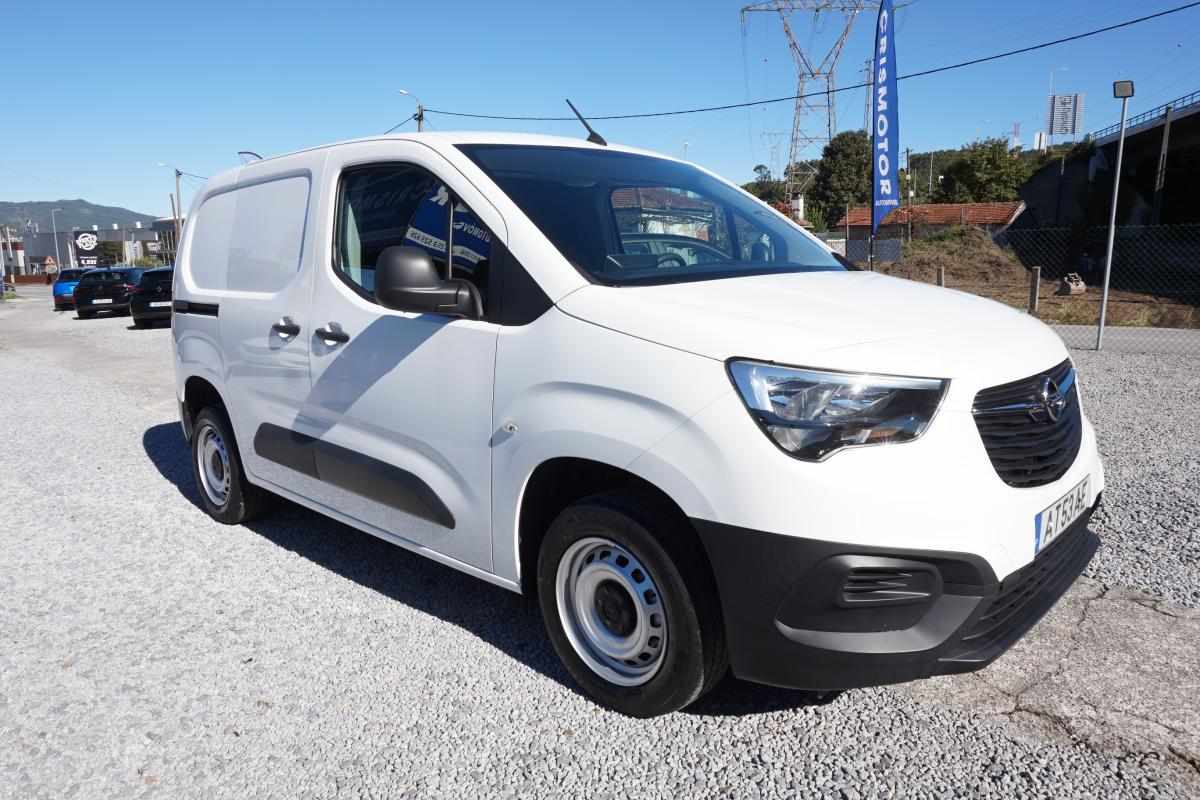 opel-combo-2022-diesel-1499cc