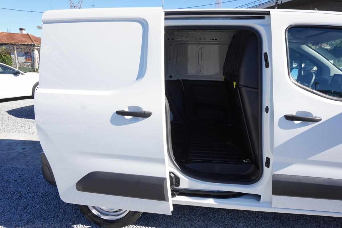 opel-combo-2022-diesel-1499cc