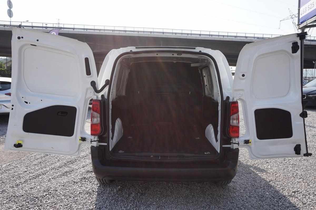 opel-combo-2022-diesel-1499cc