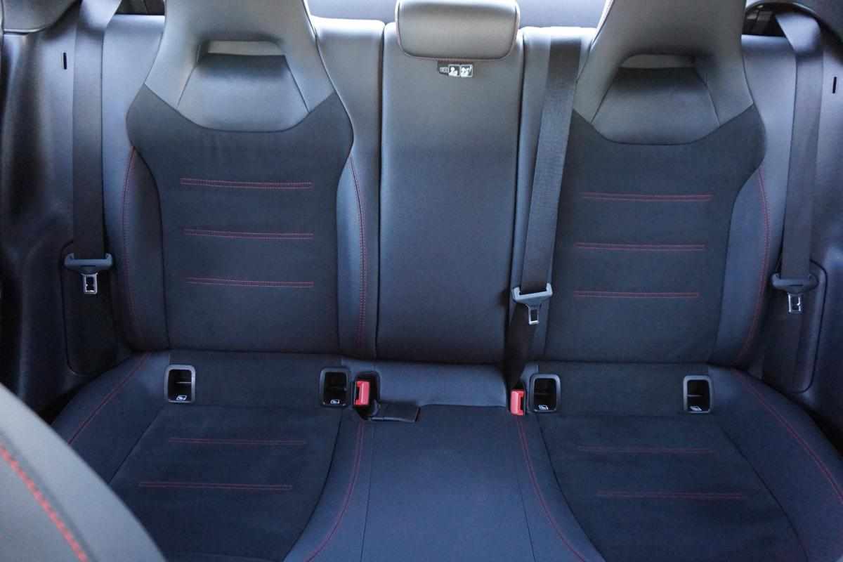 mercedes-benz-cla-250-e-2022-gasolina-1332cc