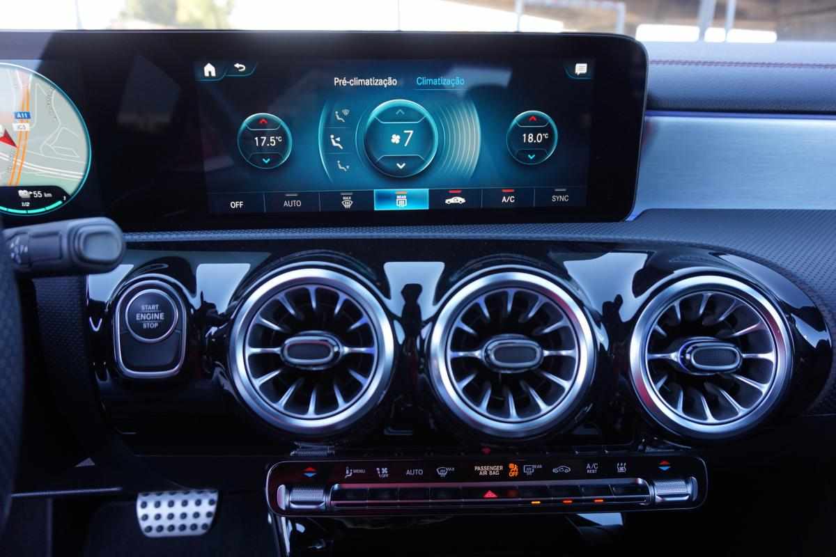 mercedes-benz-cla-250-e-2022-gasolina-1332cc