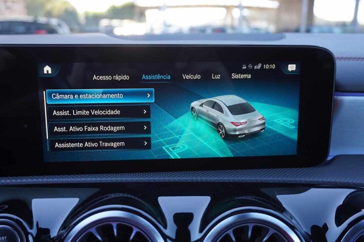 mercedes-benz-cla-250-e-2022-gasolina-1332cc