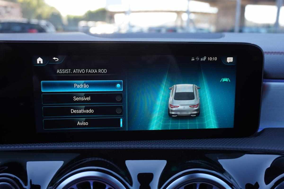 mercedes-benz-cla-250-e-2022-gasolina-1332cc