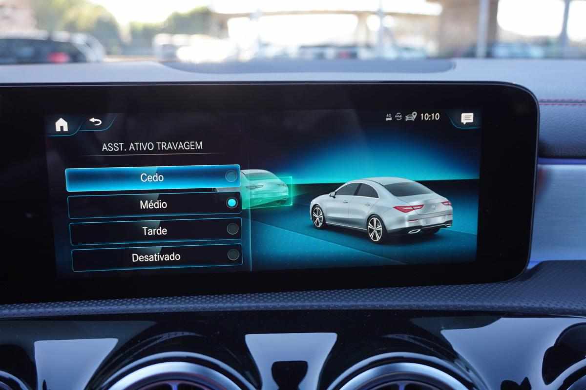 mercedes-benz-cla-250-e-2022-gasolina-1332cc