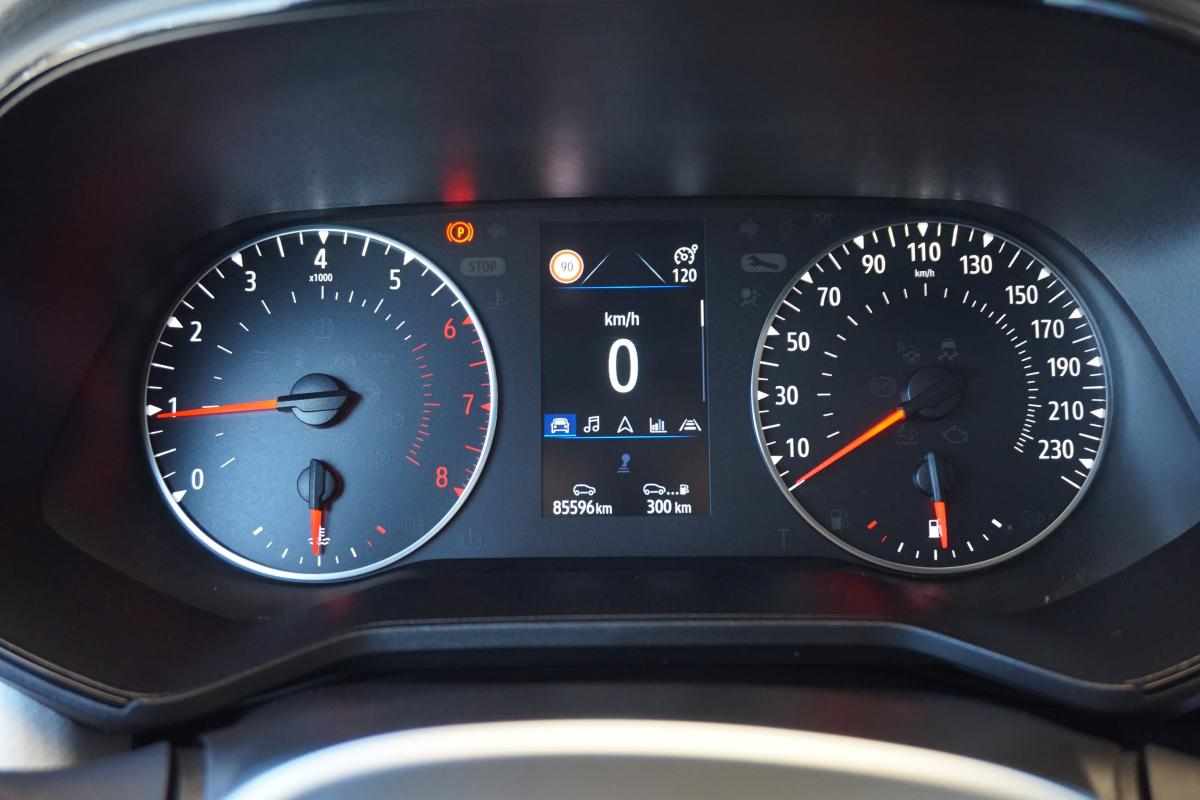 renault-clio-1-0-91cv-2022-gasolina-999cc
