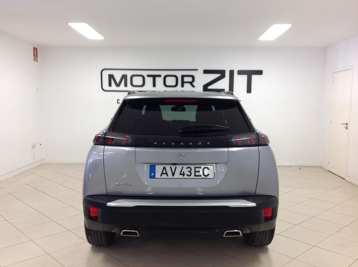 peugeot-2008-2022-gasolina-1199cc