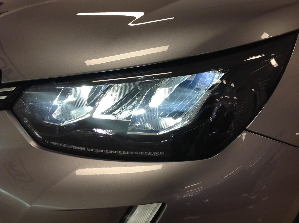 peugeot-2008-2022-gasolina-1199cc