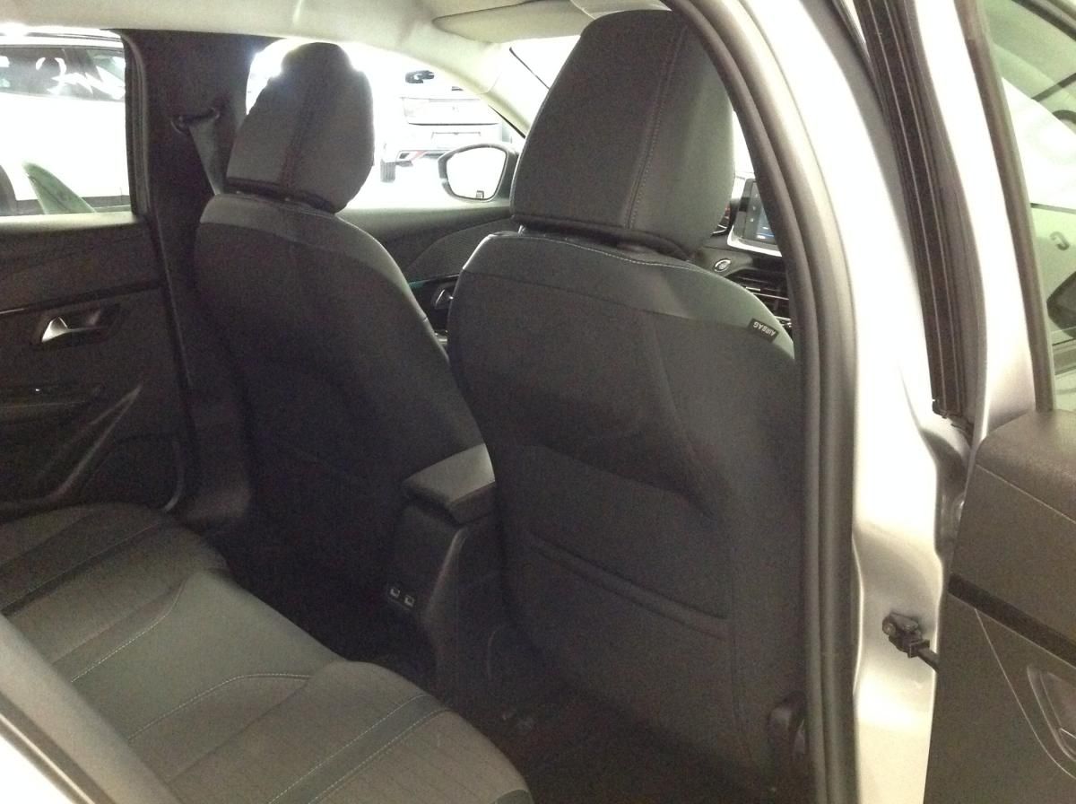 peugeot-208-2022-gasolina-1199cc