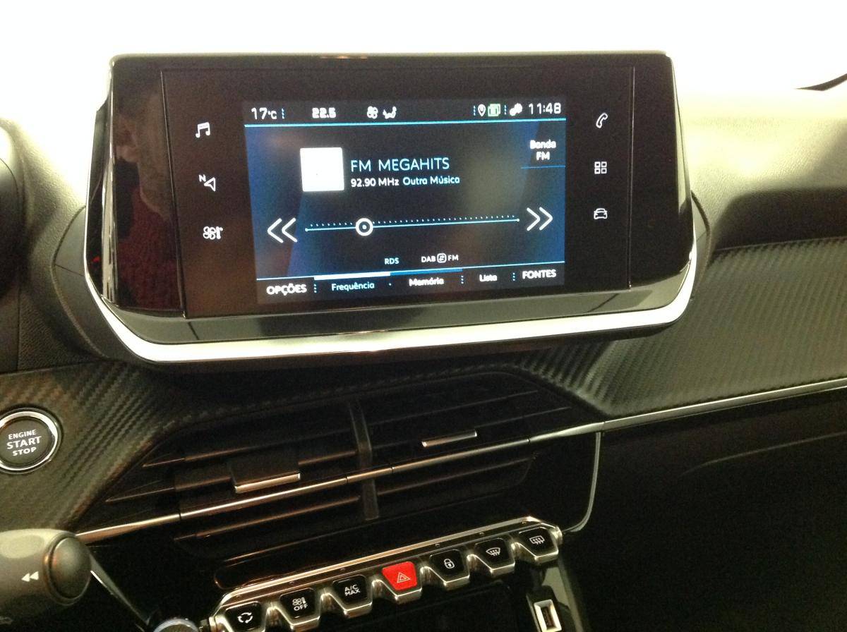 peugeot-208-2022-gasolina-1199cc