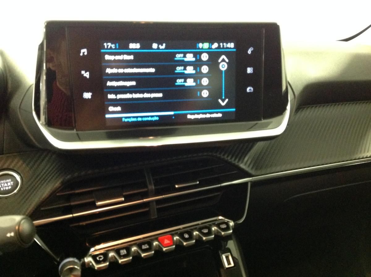 peugeot-208-2022-gasolina-1199cc