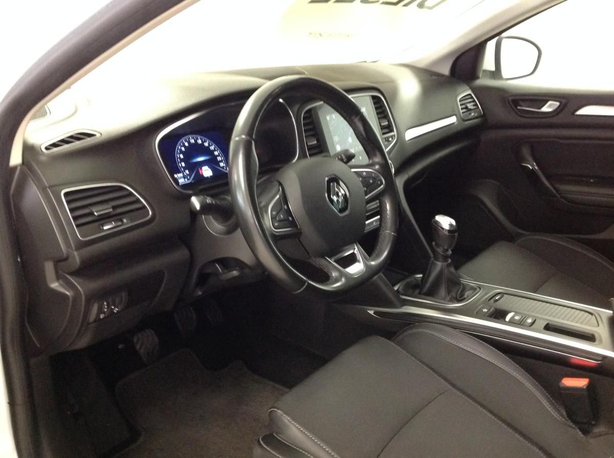renault-megane-sport-tourer-2021-diesel-1461cc