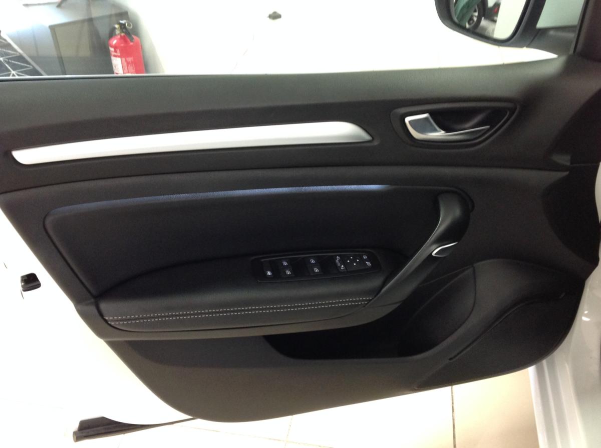 renault-megane-sport-tourer-2021-diesel-1461cc