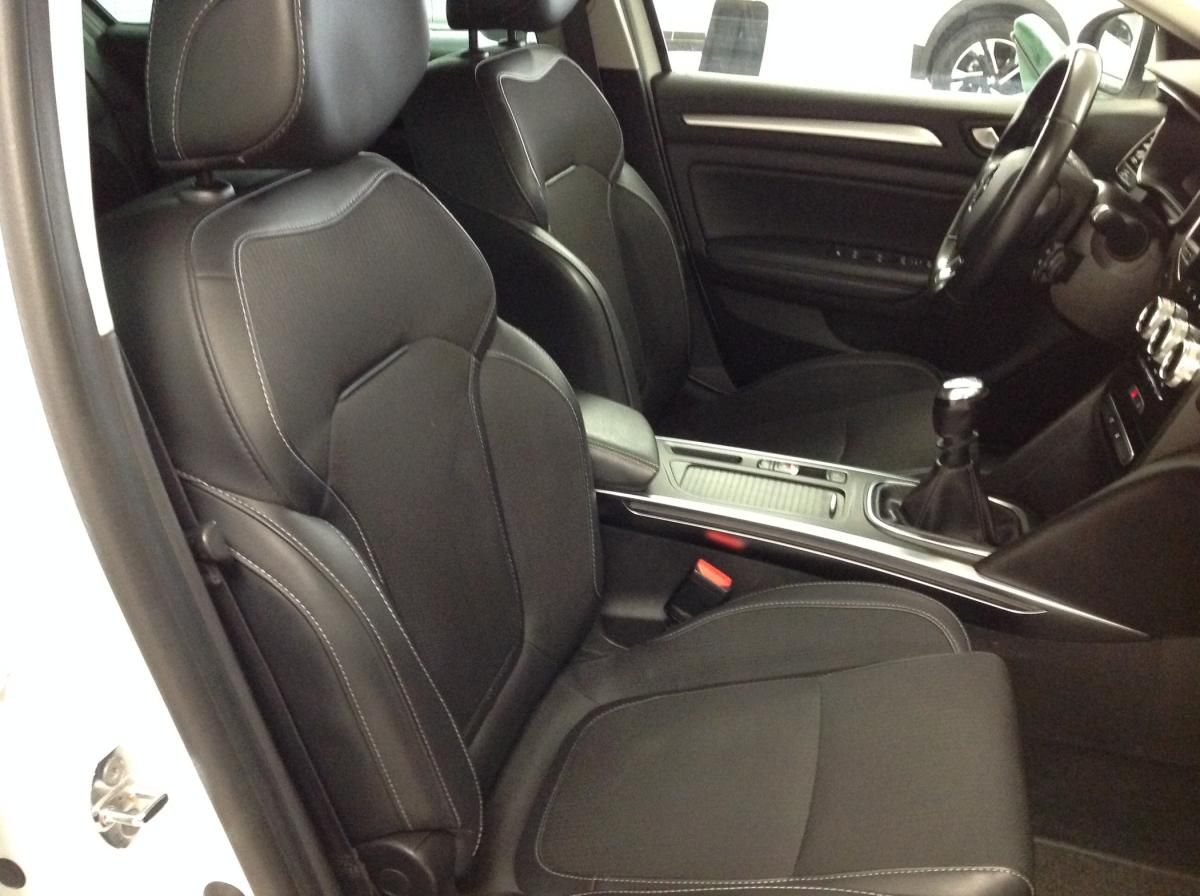 renault-megane-sport-tourer-2021-diesel-1461cc
